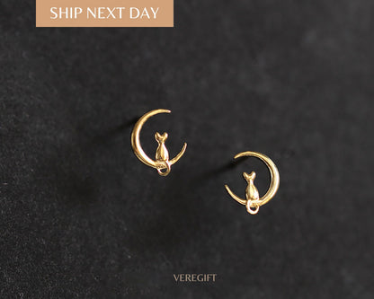 Cat In Moon Stud Earrings: Gold Plated Sterling Silver, Minimalist Jewelry - EH3010
